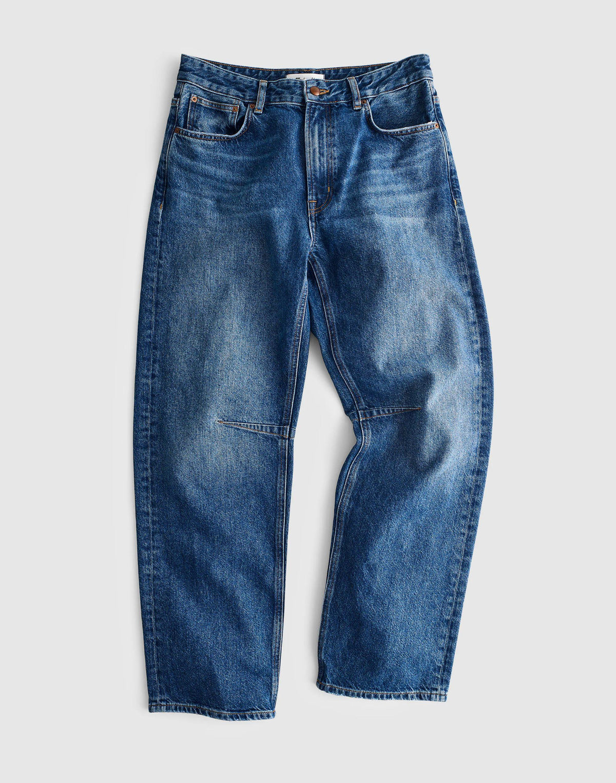 Circular Darted Barrel-Leg Jean Heirloom Wash | Madewell