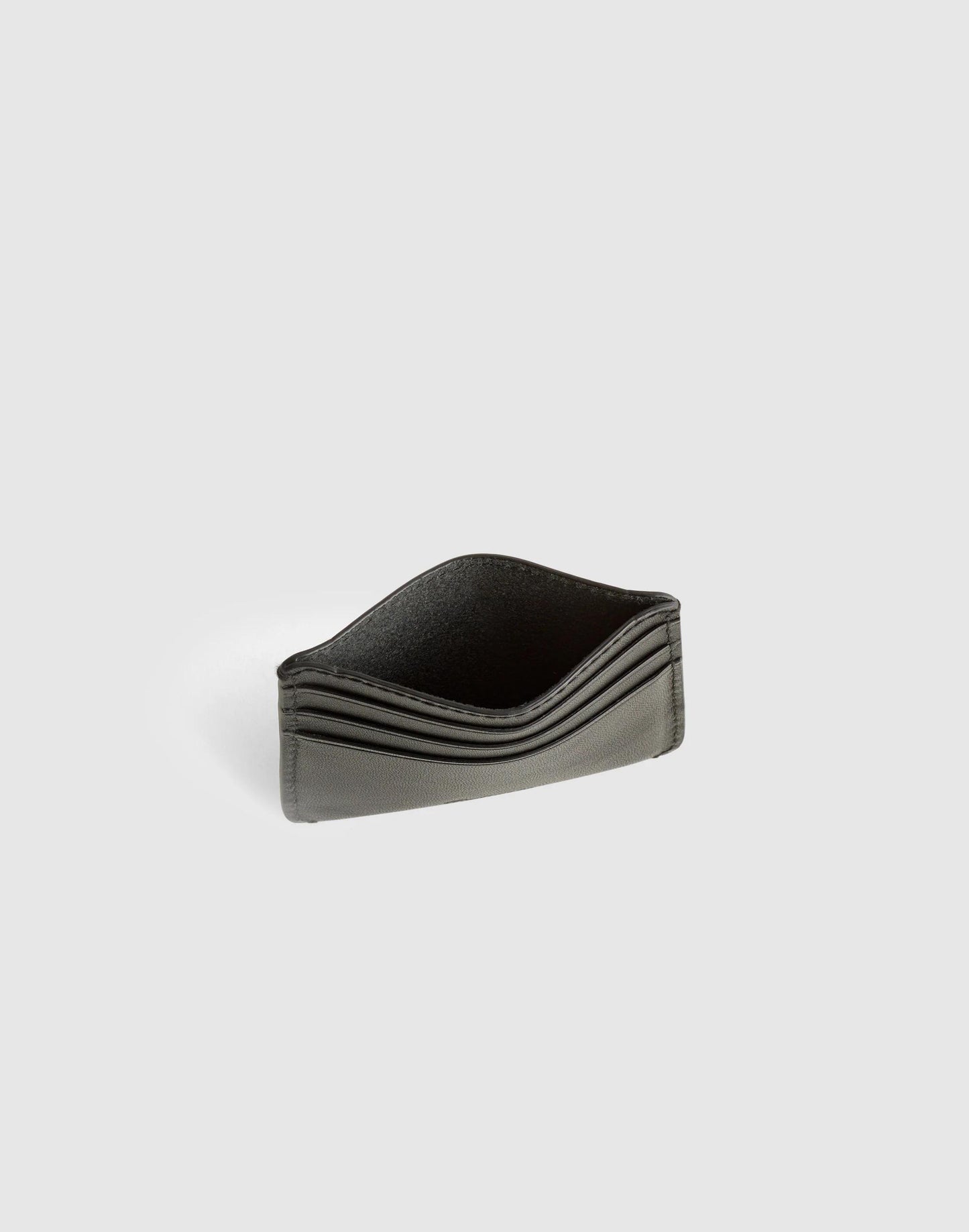 Curved Card Case in Leather True Black | Madewell