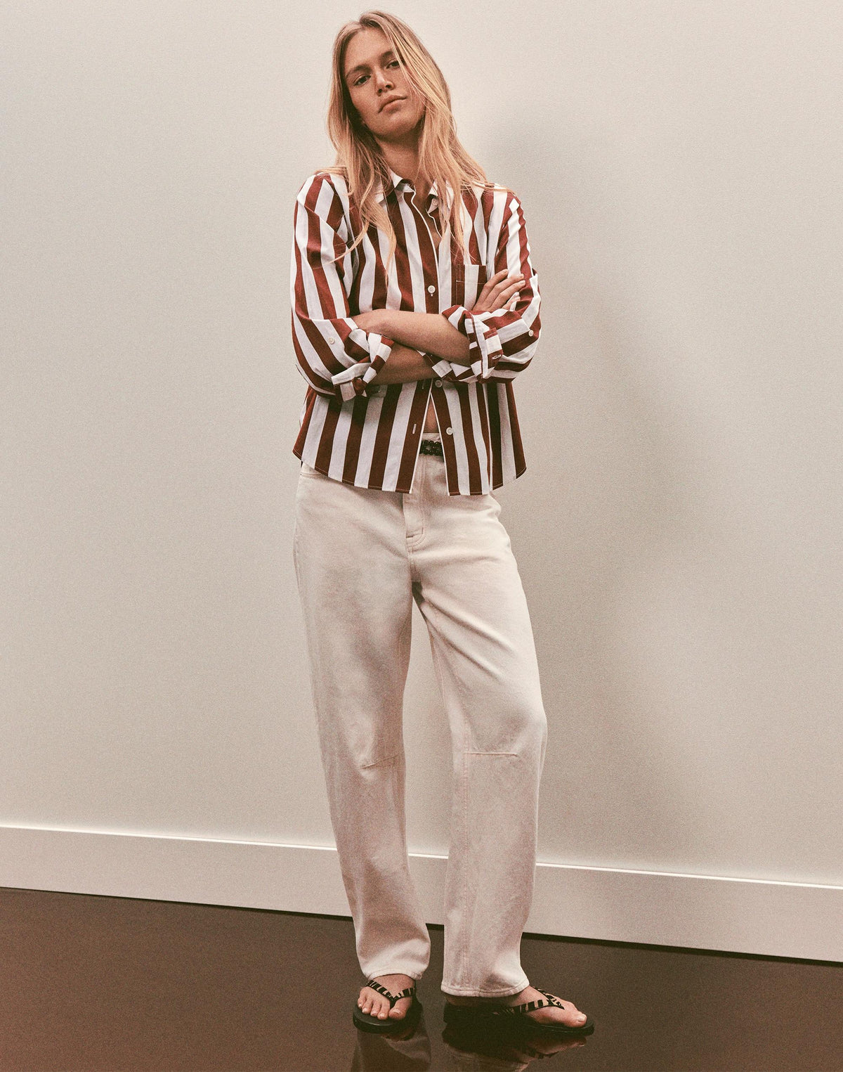 The Petite Darted Barrel-Leg Jean Vintage Canvas | Madewell