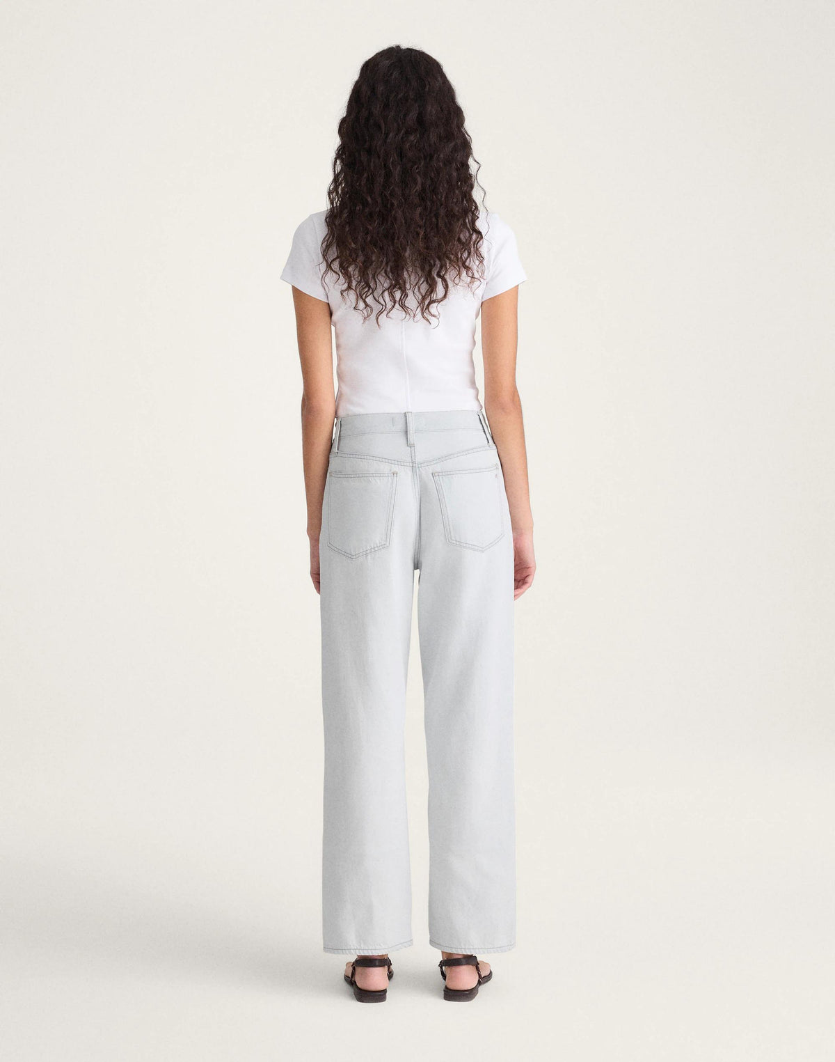The Perfect Vintage Wide-Leg Crop Jean in Airy Denim Extracted Sky Wash | Madewell