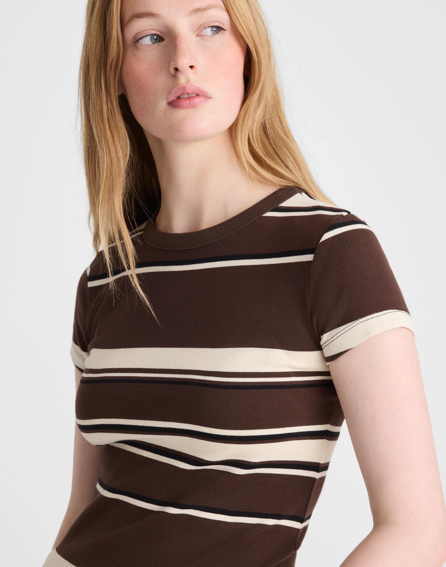 The '90s Crewneck Tee in Compact Cotton Dark Brown | Madewell
