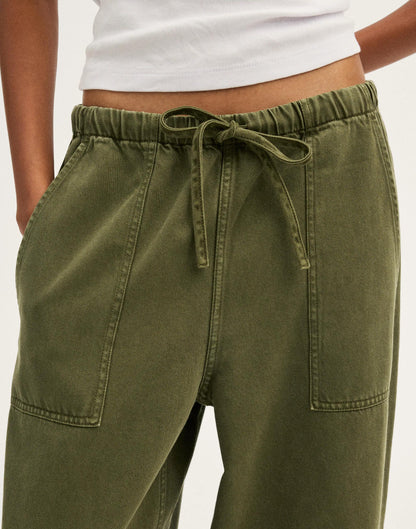 Pull-On Barrel-Leg Utility Pants in Airy Denim Faded Ivy | Madewell