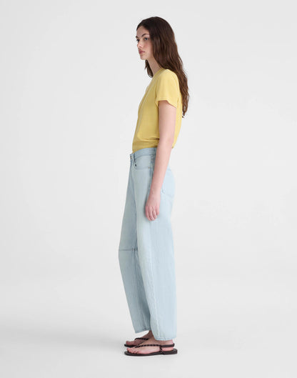The Darted Barrel-Leg Jean in Airy Denim Laguna Wash | Madewell