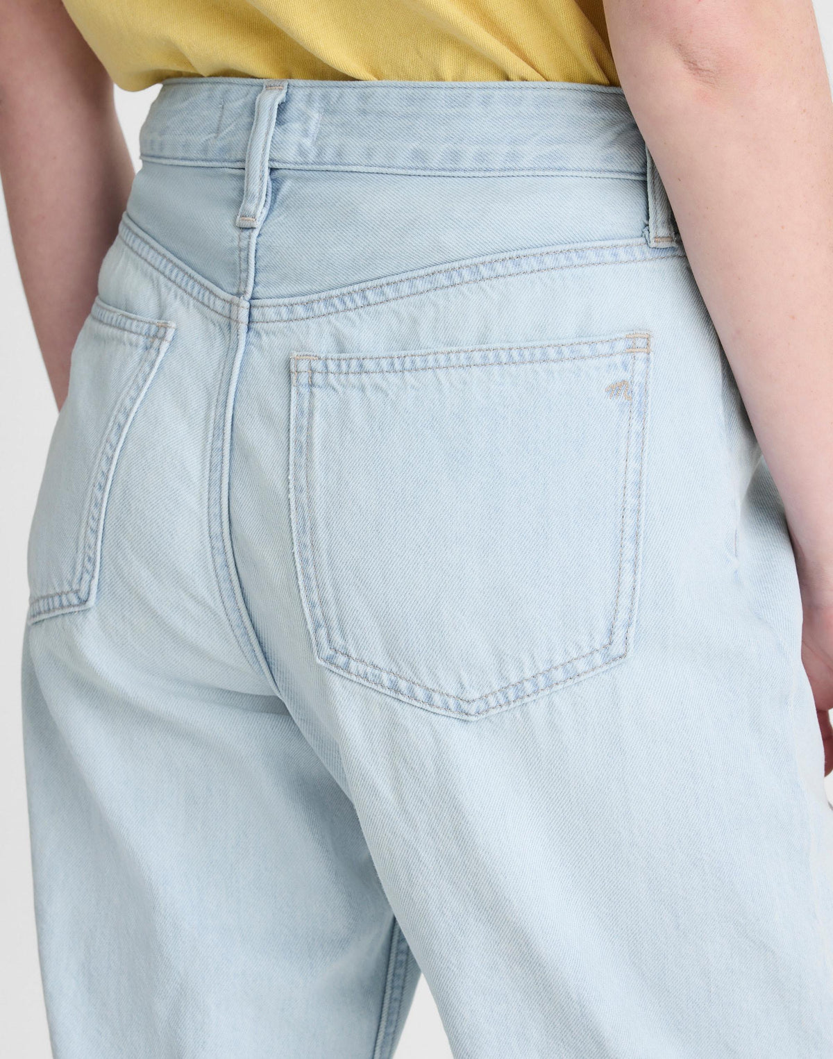 The Darted Barrel-Leg Jean in Airy Denim Laguna Wash | Madewell