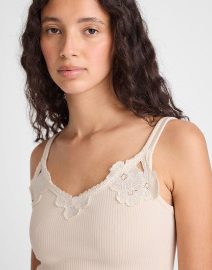 Floral-Lace V-Neck Tank Vintage Ivory | Madewell