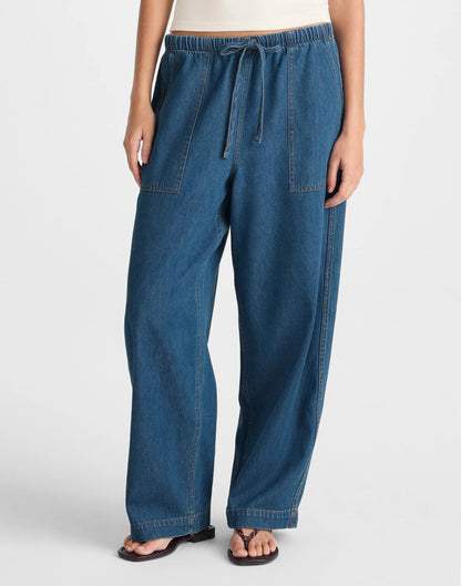 Pull-On Barrel-Leg Utility Pants in Airy Denim Marina Blue | Madewell