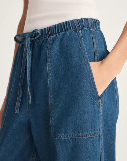 Pull-On Barrel-Leg Utility Pants in Airy Denim Marina Blue | Madewell