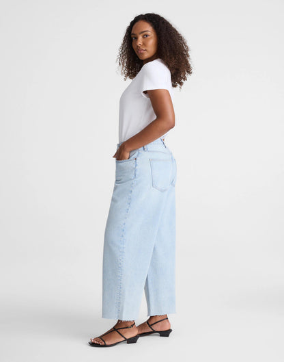 Curvy Low-Slung Baggy Crop Jeans in Foster Wash Foster Wash | Madewell
