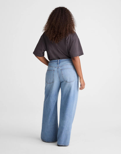 The Curvy Ultimate Wide-Leg Jean in Airy Denim Raebrook Wash | Madewell