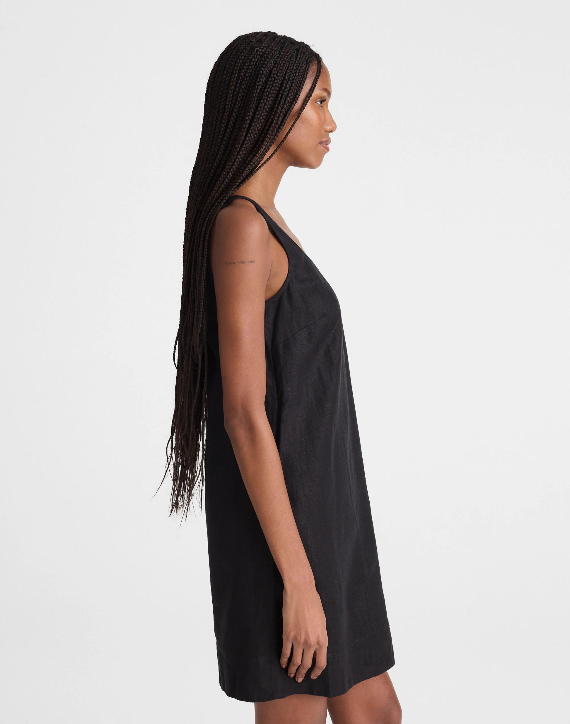 Scoopneck Mini Shift Dress in 100% Linen Jet Black | Madewell