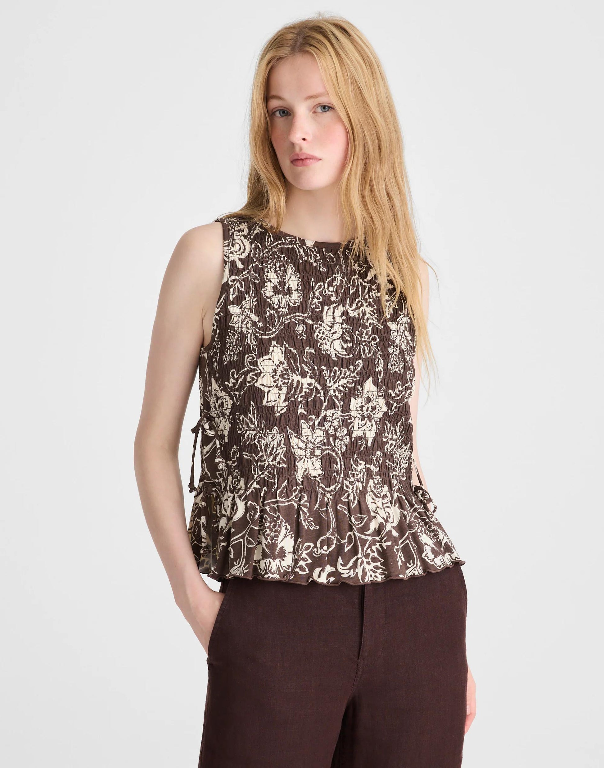 Side-Tie Smocked Tank Dark Brown | Madewell