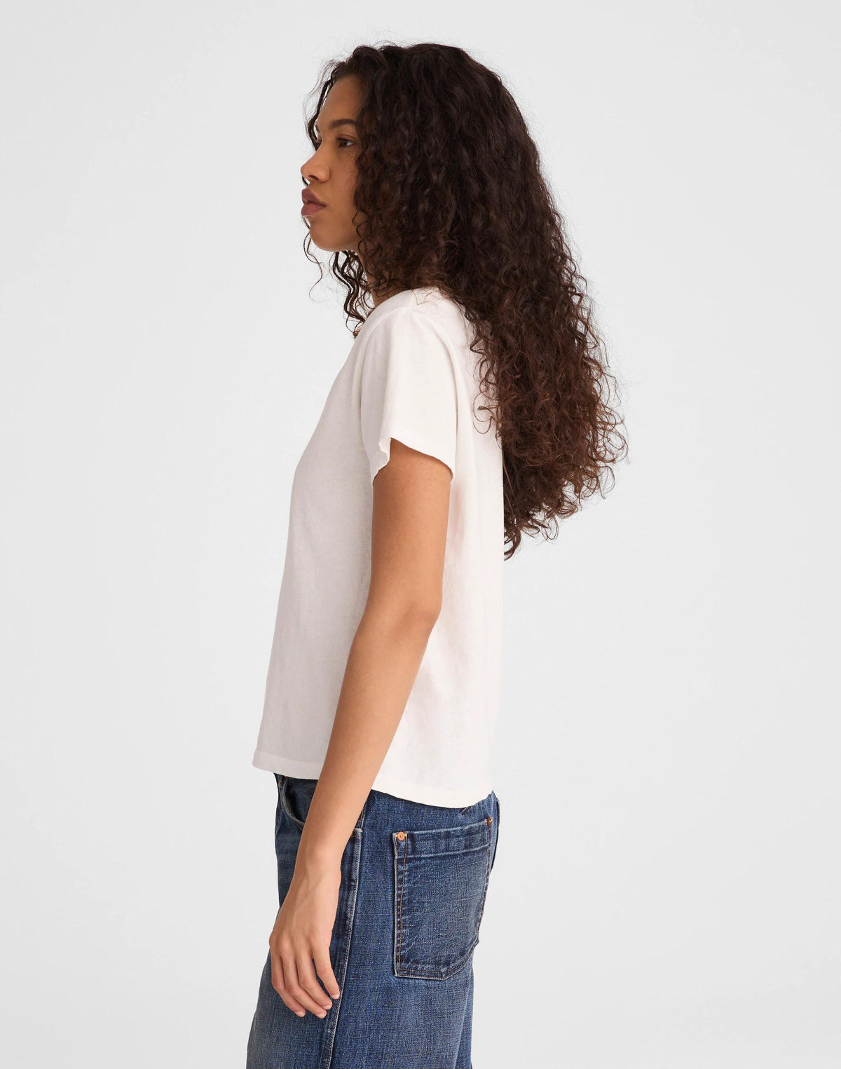 The Relaxed V-Neck Tee in Vintage Jersey White | Madewell