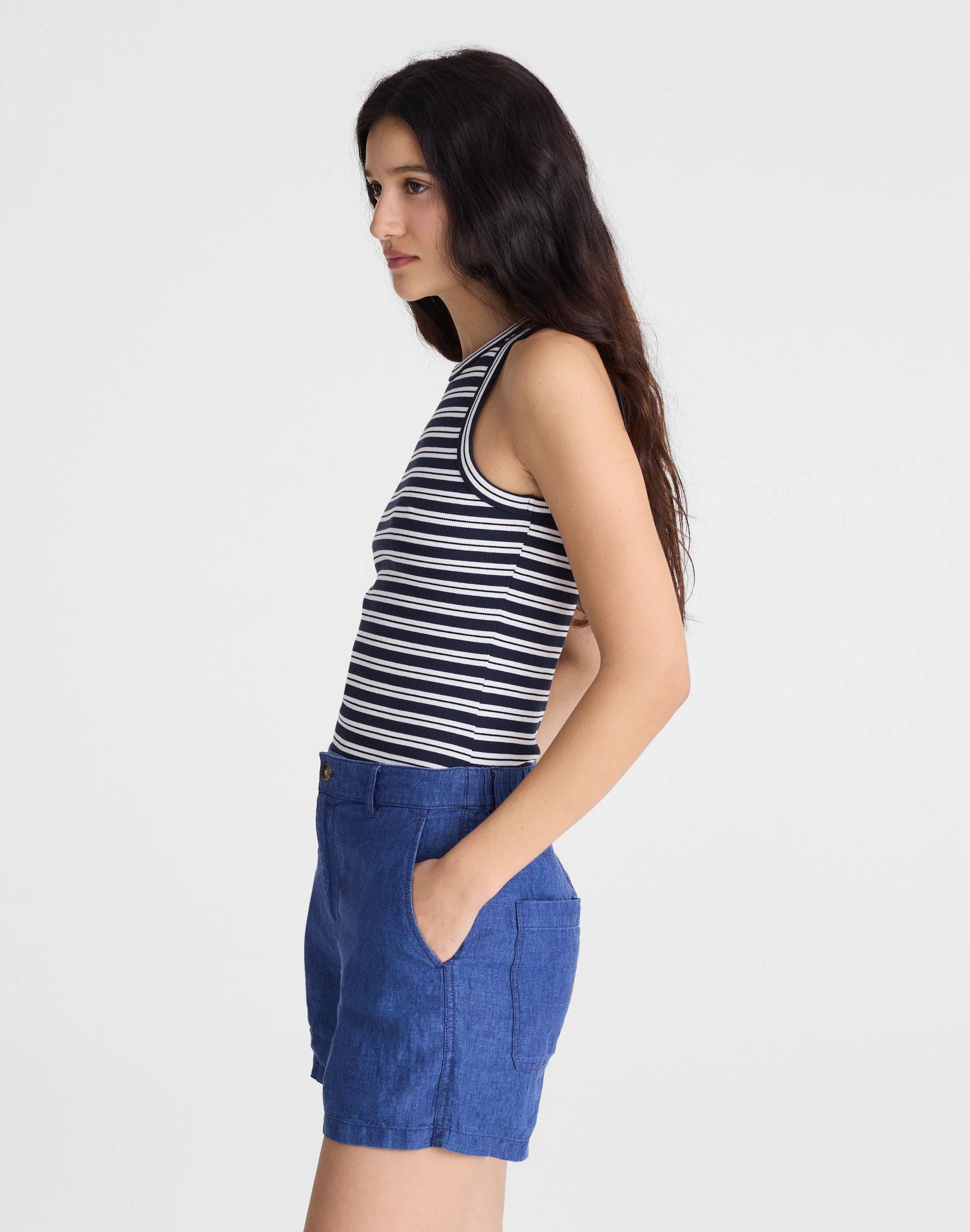 The Zoe Short in 100% Linen Indigo Chambray | Madewell