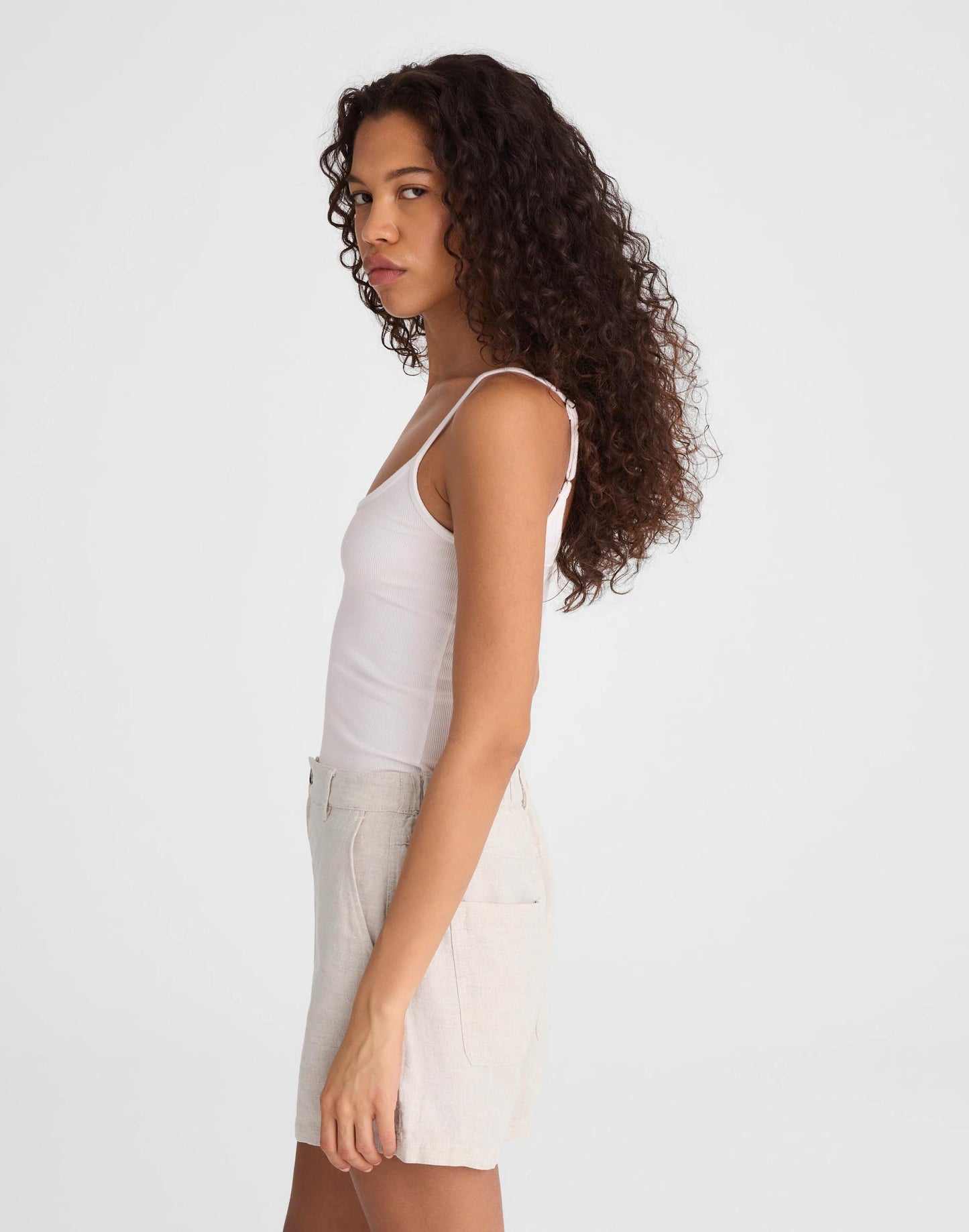 The Zoe Short in 100% Linen Oat | Madewell