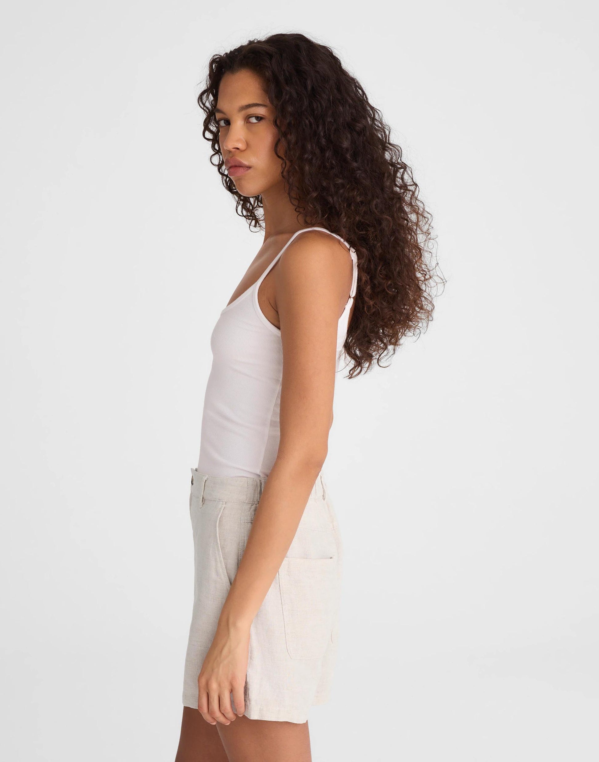 The Zoe Short in 100% Linen Oat | Madewell