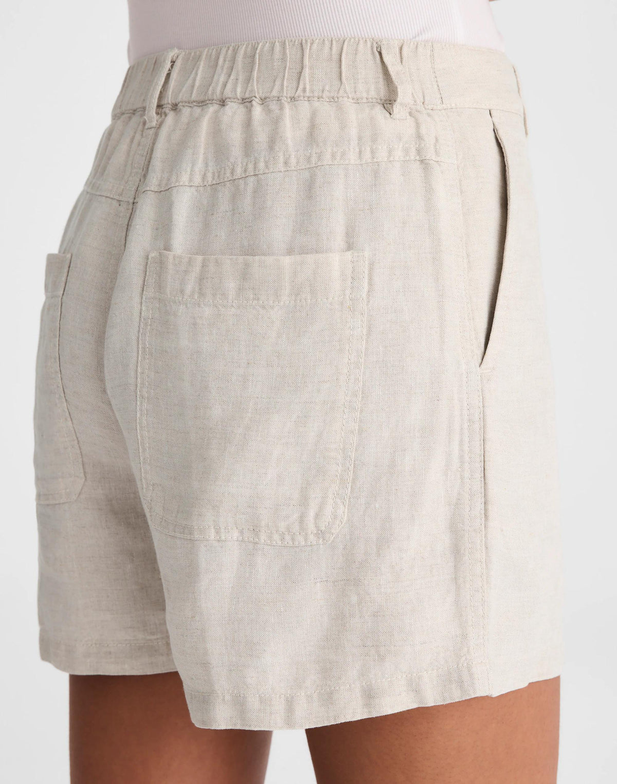 The Zoe Short in 100% Linen Oat | Madewell