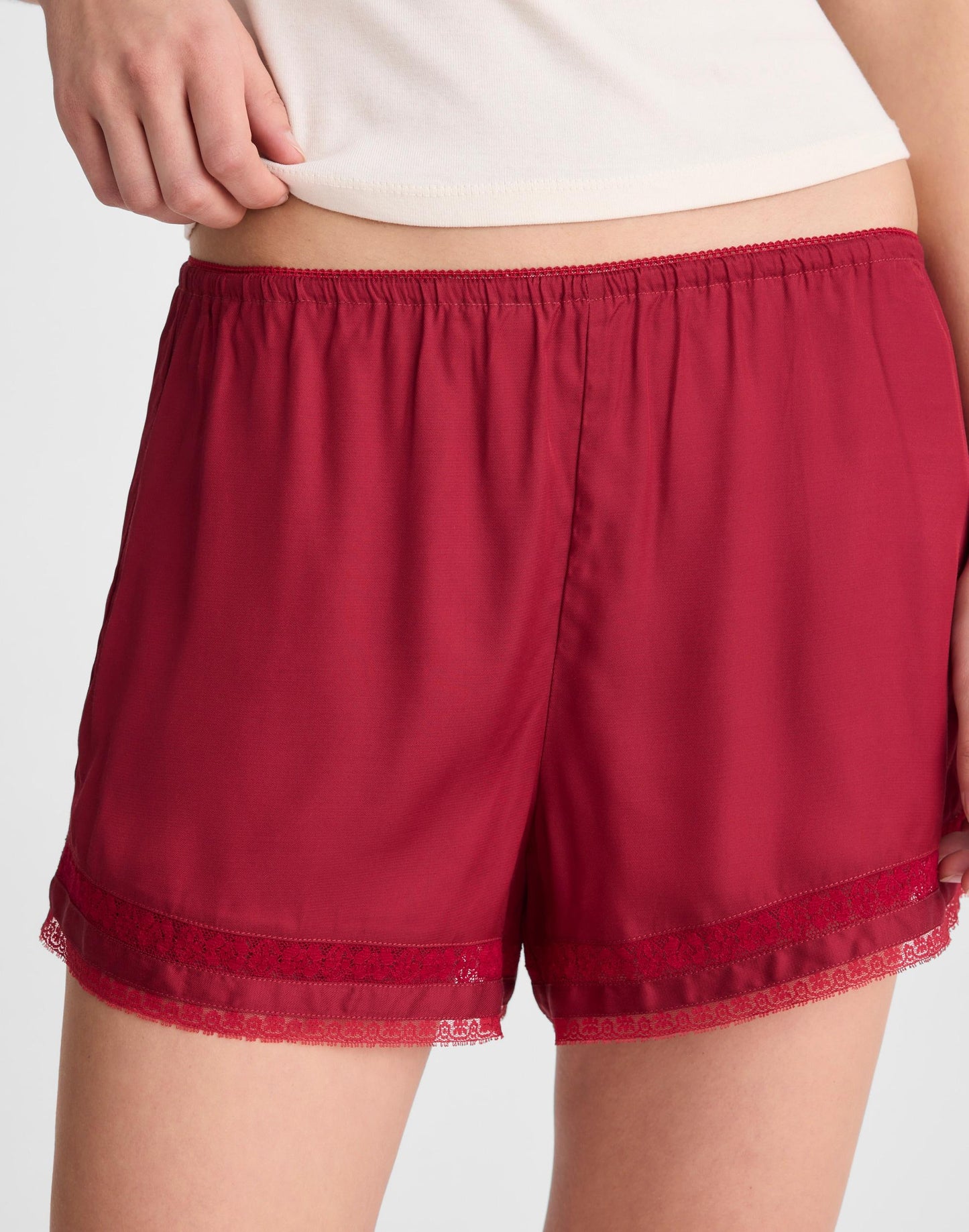 Lace-Trim Pull-On Shorts Red Currant | Madewell