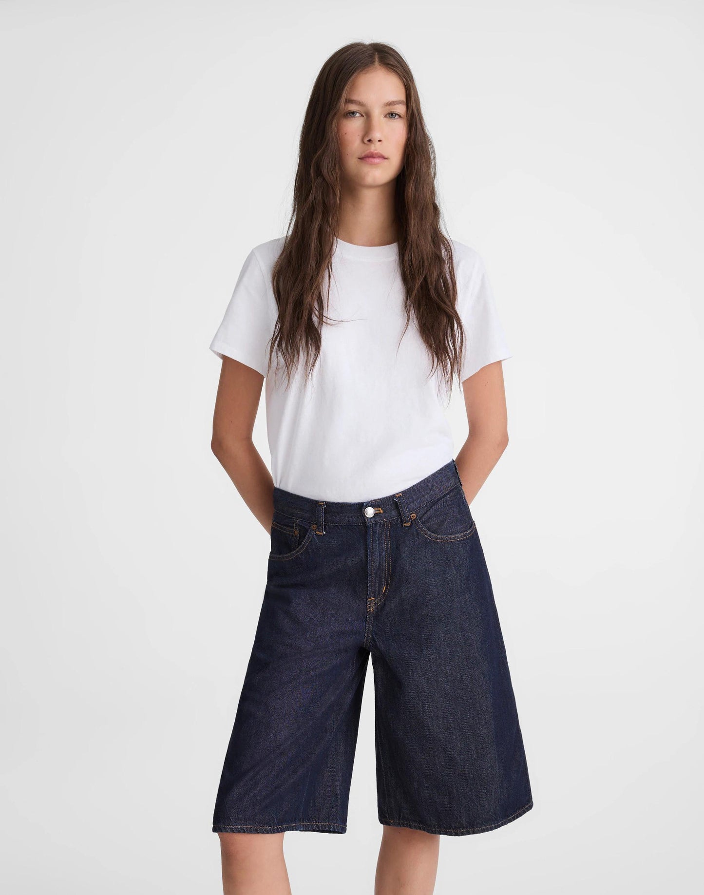The V-Waist Bermuda Short in Airy Denim Rinse Wash | Madewell