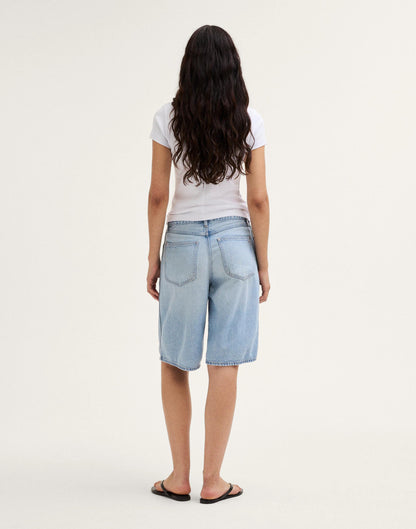 The V-Waist Bermuda Short in Airy Denim Foster Wash | Madewell