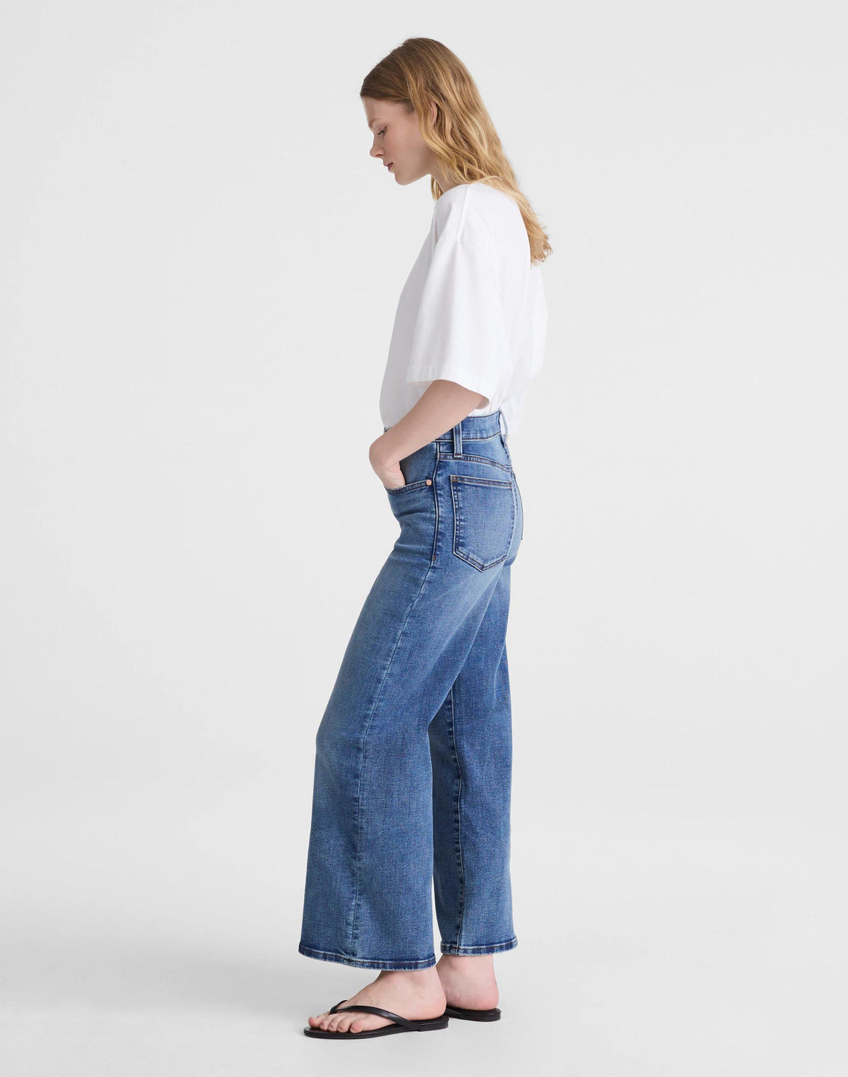 The Wide-Leg Crop Jean in Super Stretch Denim Oneida Wash | Madewell
