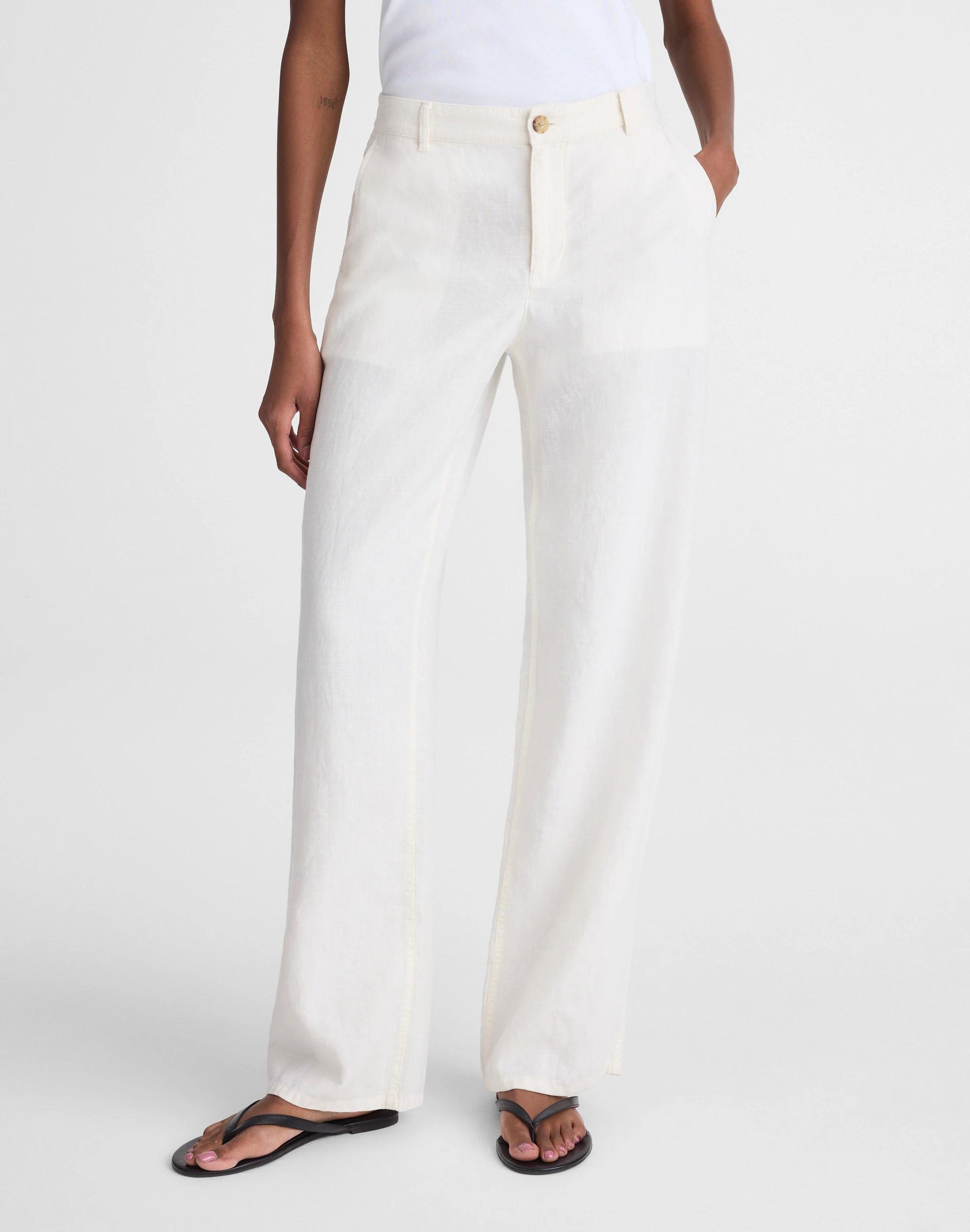 The Zoe Relaxed Straight Pant in 100% Linen Ivory Linen | Madewell