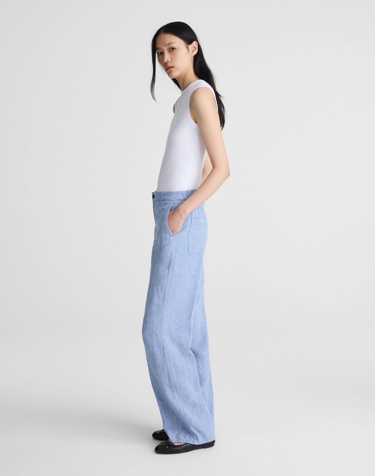 The Zoe Relaxed Straight Pant in 100% Linen Sunfaded Blue | Madewell