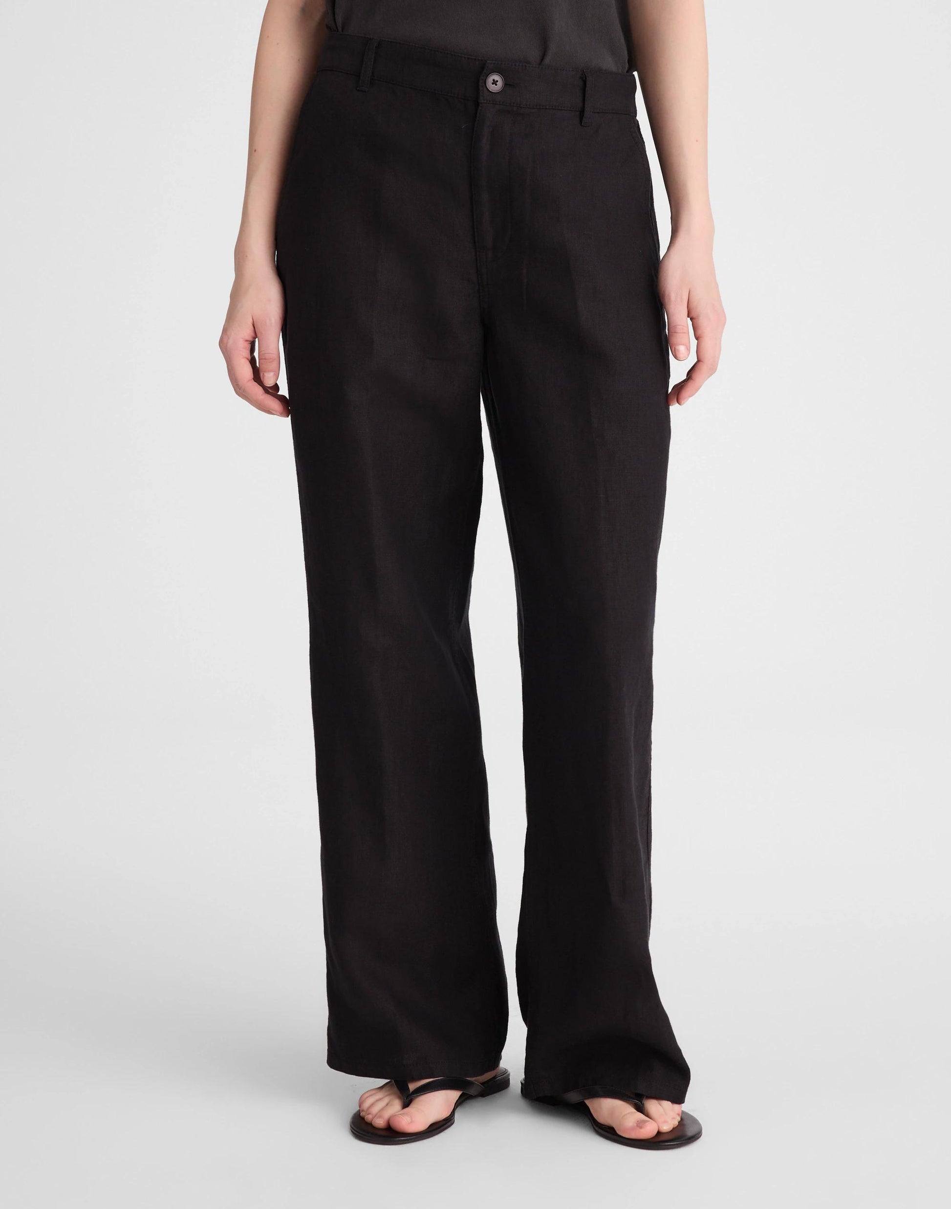 The Zoe Relaxed Straight Pant in 100% Linen Jet Black | Madewell
