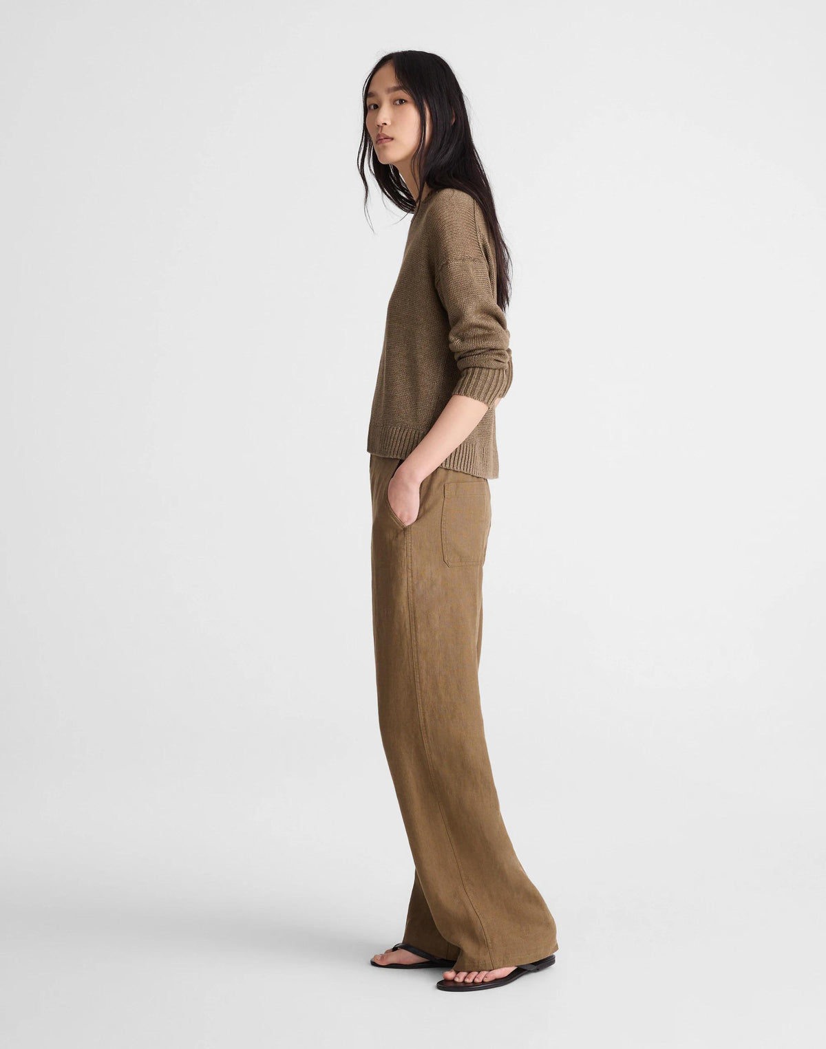 The Zoe Relaxed Straight Pant in 100% Linen Safari Khaki | Madewell