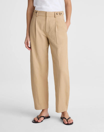 The Barrel-Leg Pant in Drapey Twill Bright Fawn | Madewell