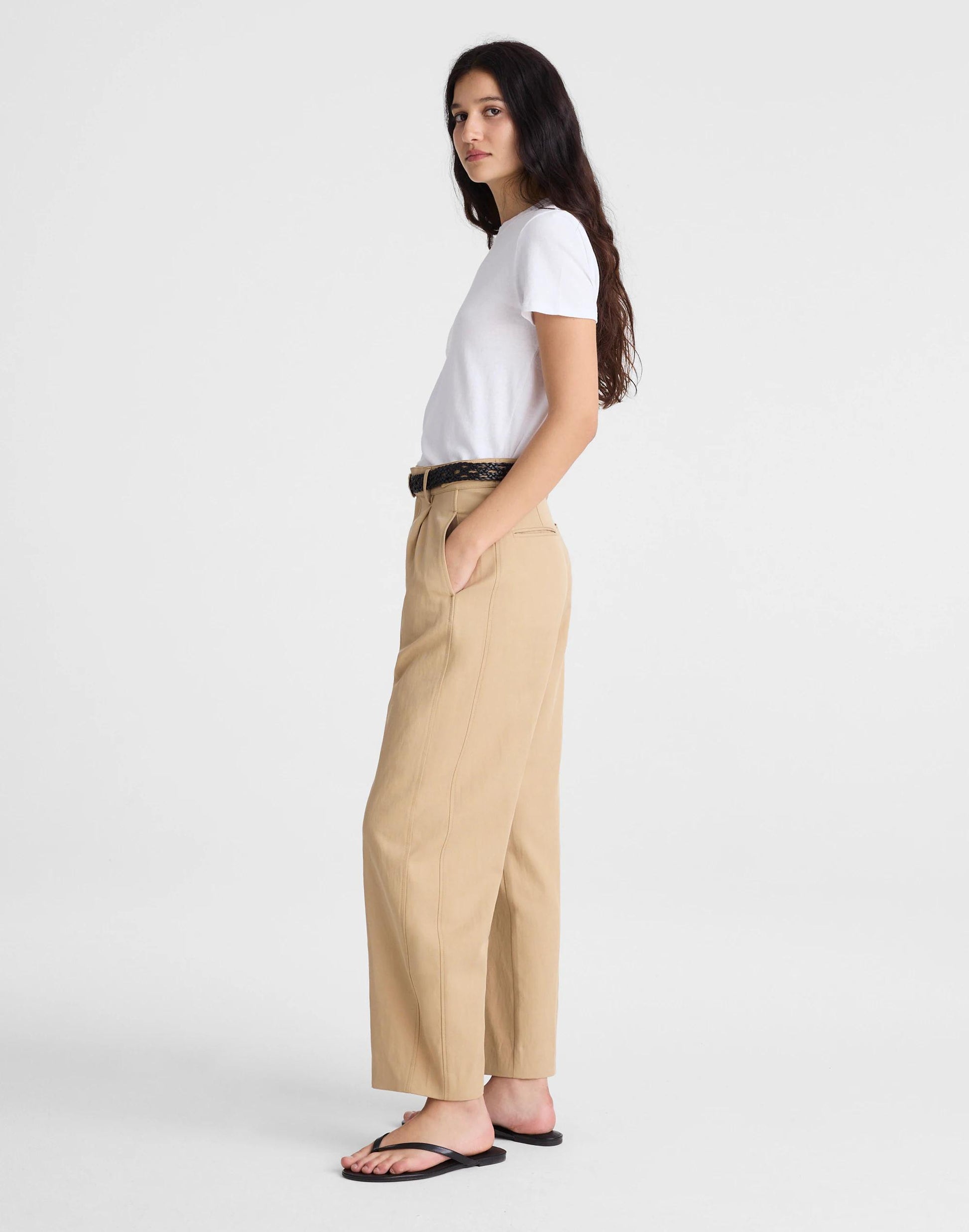 The Barrel-Leg Pant in Drapey Twill Bright Fawn | Madewell