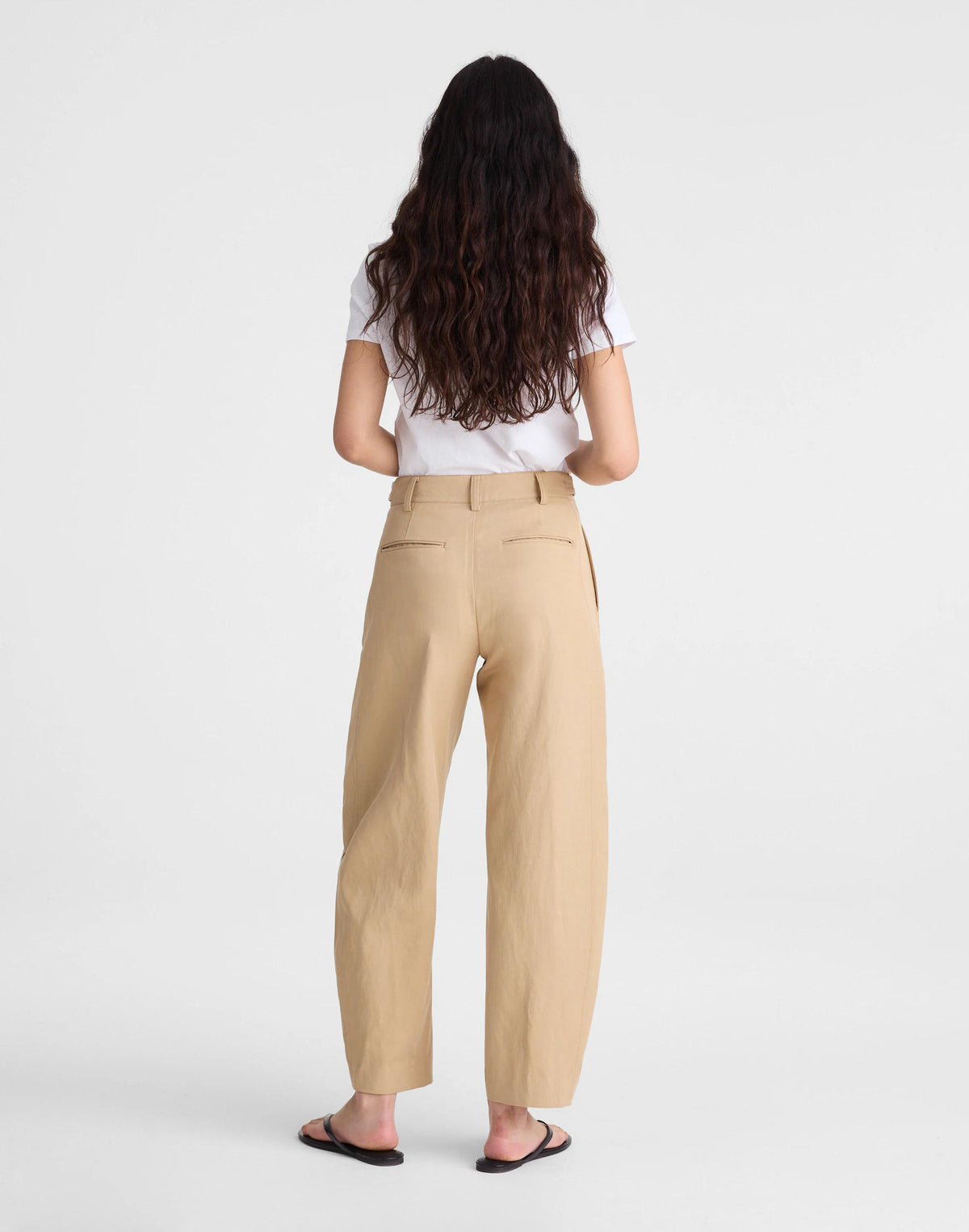 The Barrel-Leg Pant in Drapey Twill Bright Fawn | Madewell