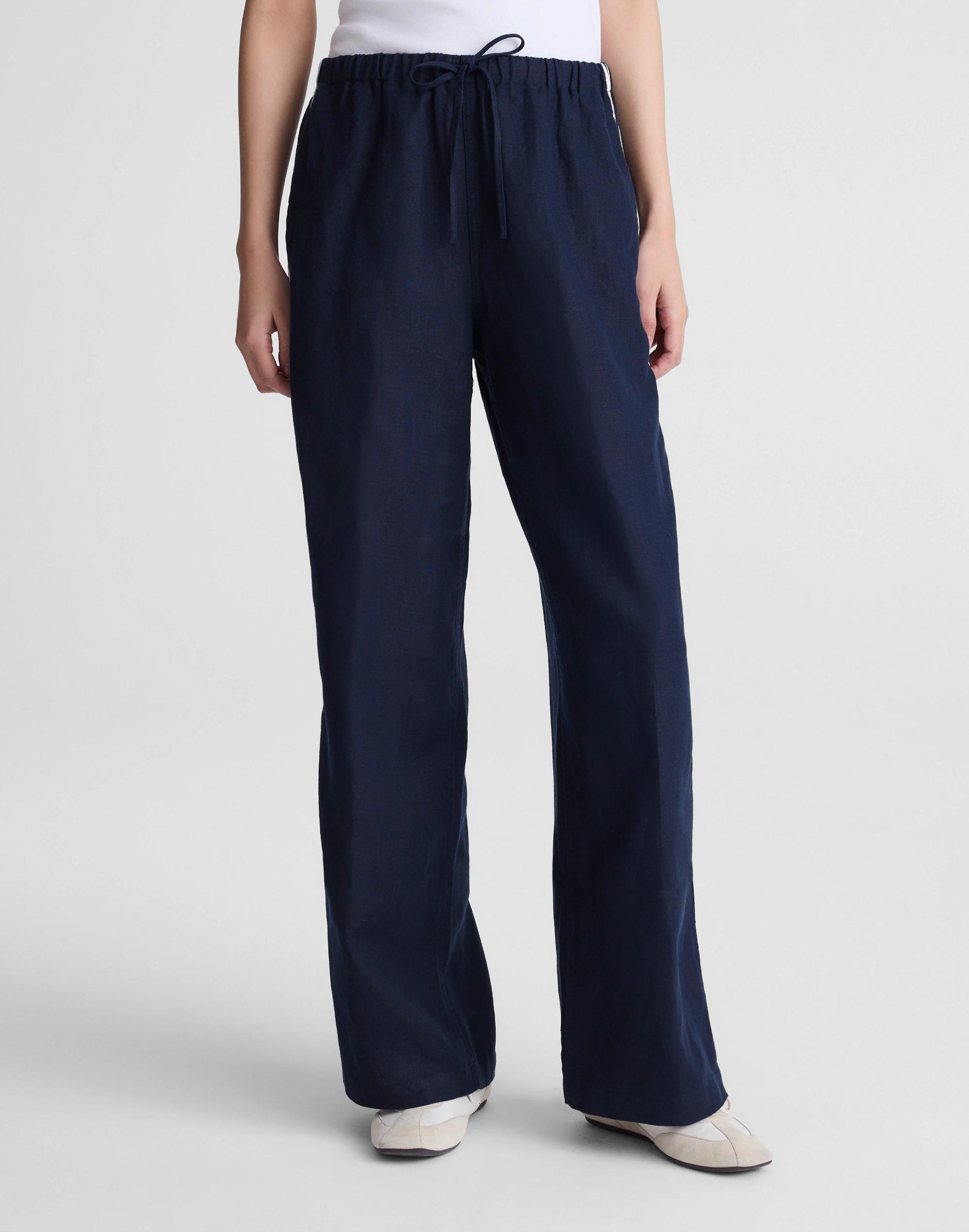 Pull-On Pants in 100% Linen Classic Navy | Madewell