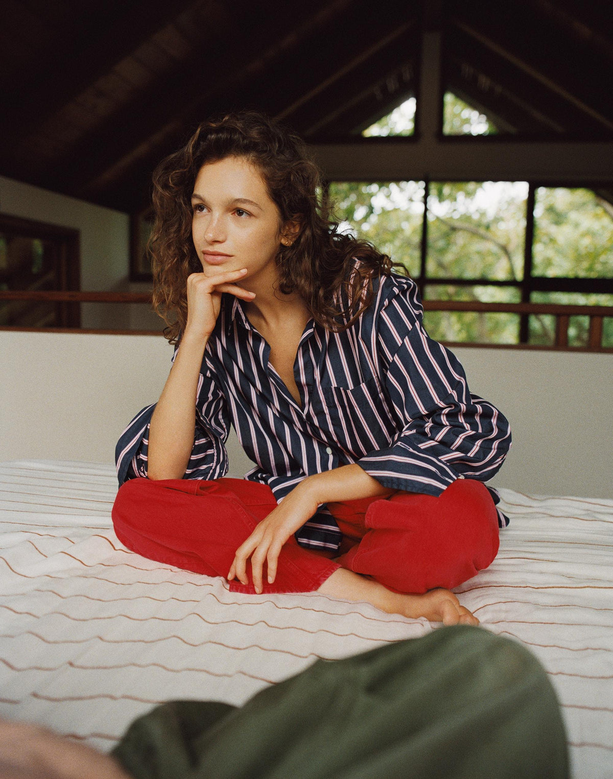 The Signature Y-Neck Shirt in Poplin Classic Indigo | Madewell