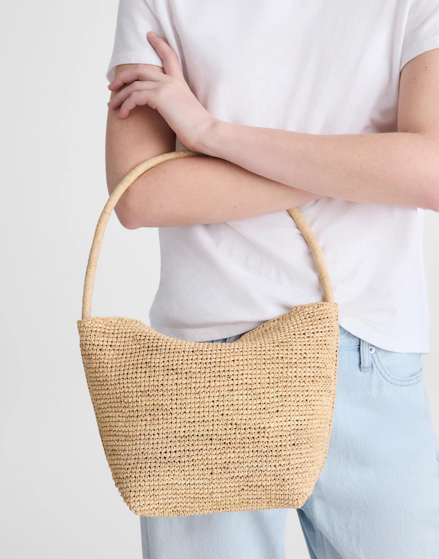 The Signature Woven Shoulder Bag in Raffia Retro Blue Stripe Multi | Madewell