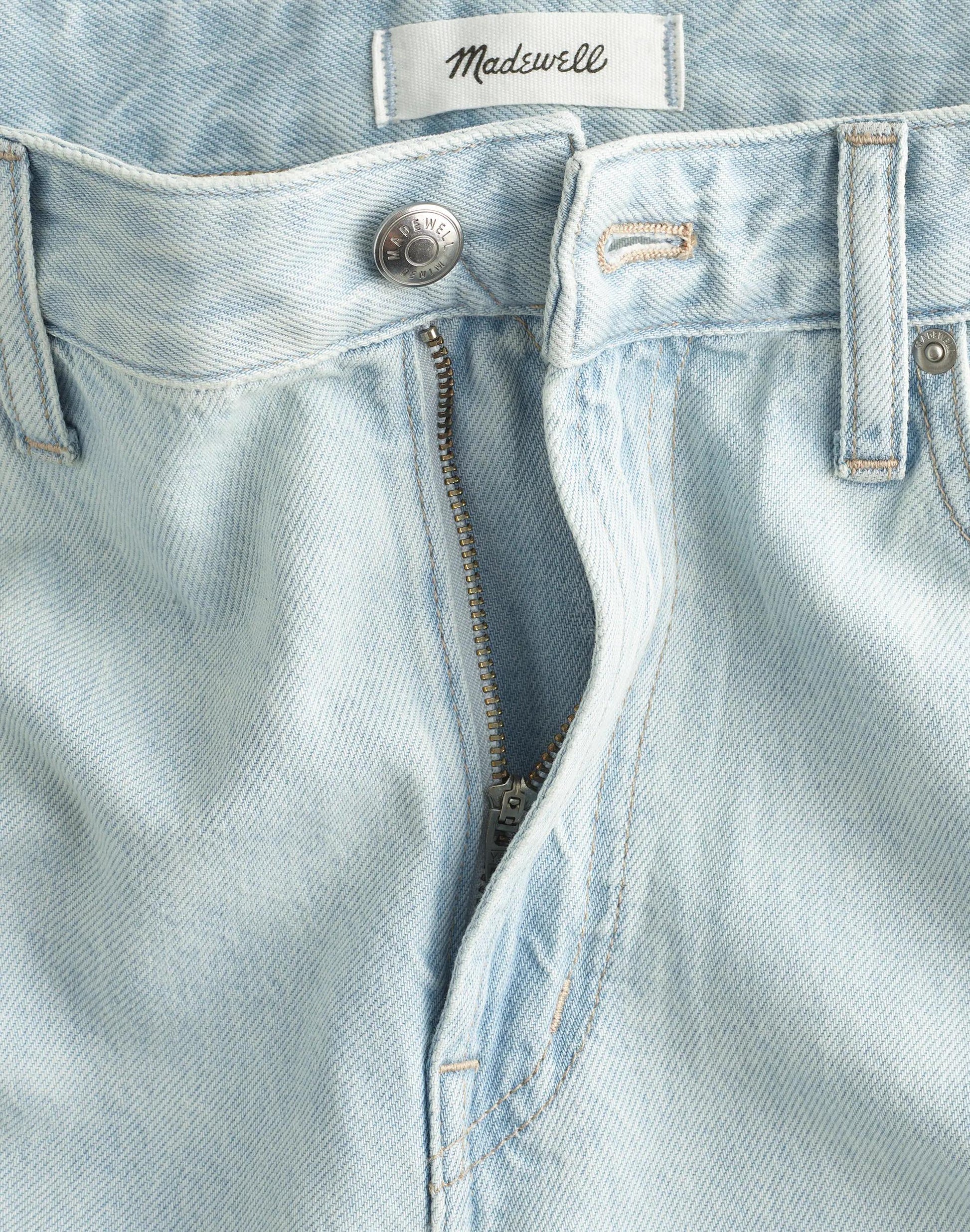 The Curvy Darted Barrel-Leg Jean in Airy Denim Laguna Wash | Madewell
