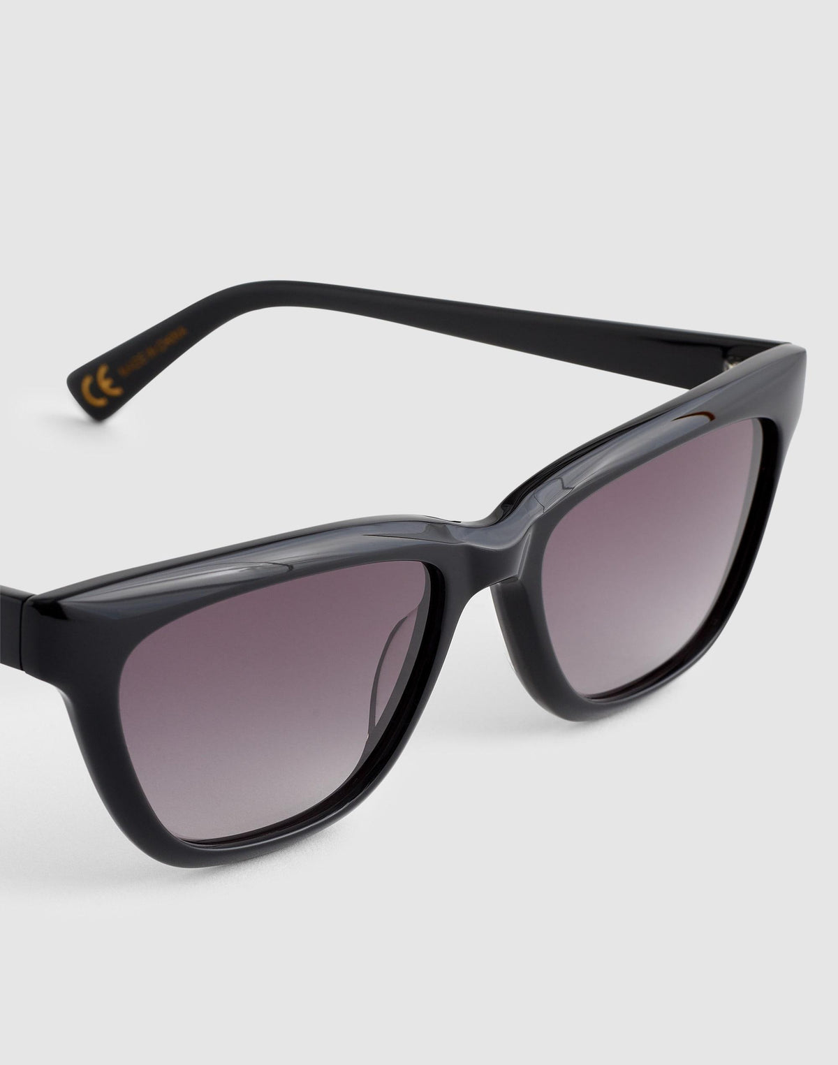 The Delia Angular Sunglasses True Black | Madewell