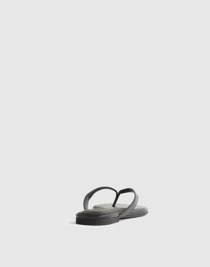 The Iggy Thong Sandal True Black | Madewell
