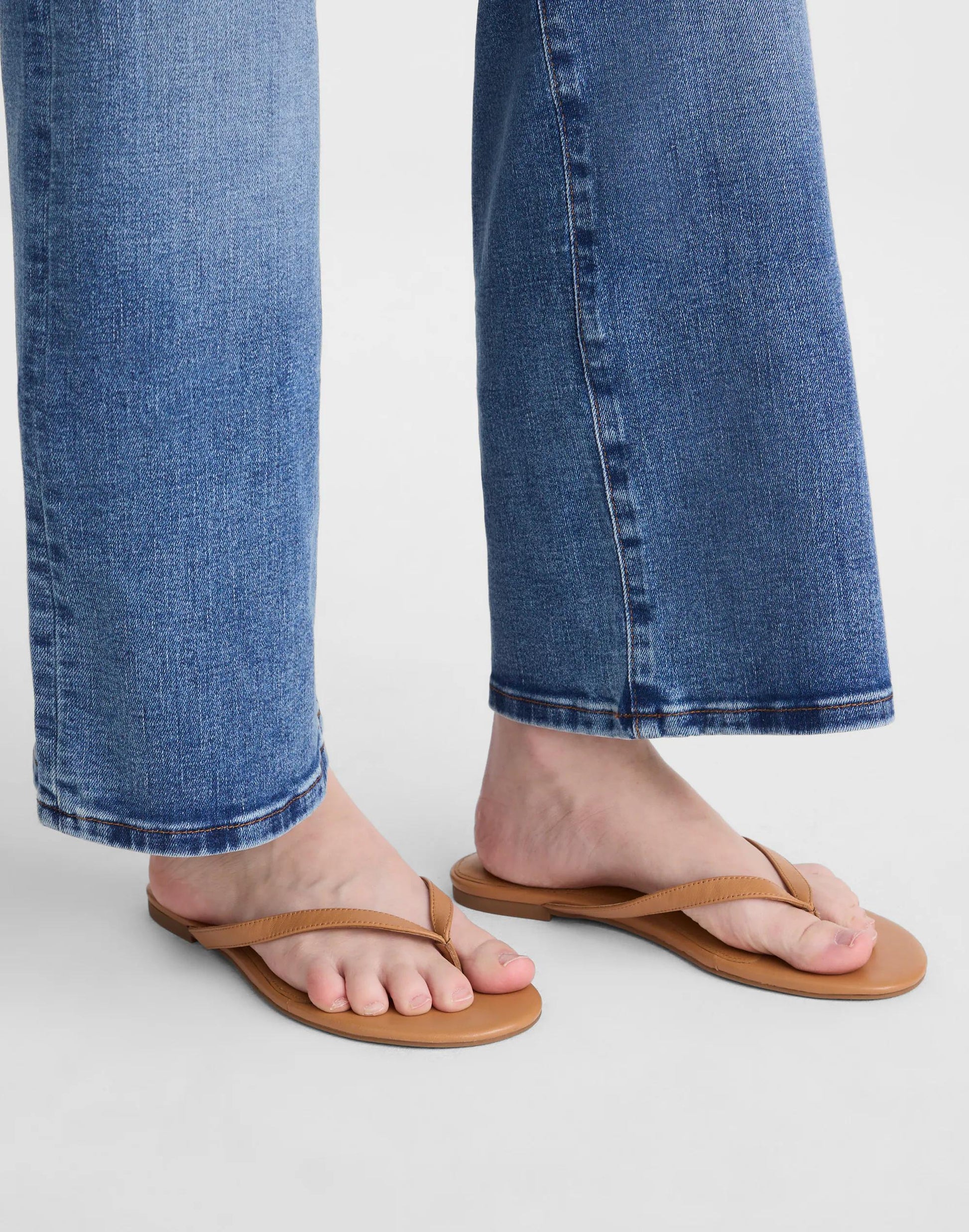 The Iggy Thong Sandal Golden Tan | Madewell