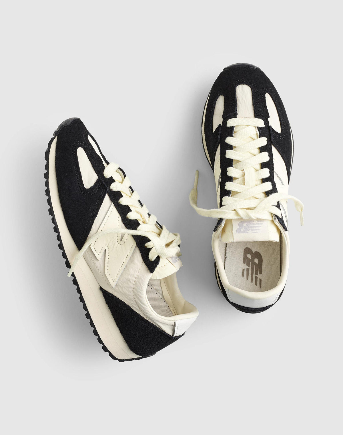 New Balance® Unisex 471 Sneakers Black | Madewell