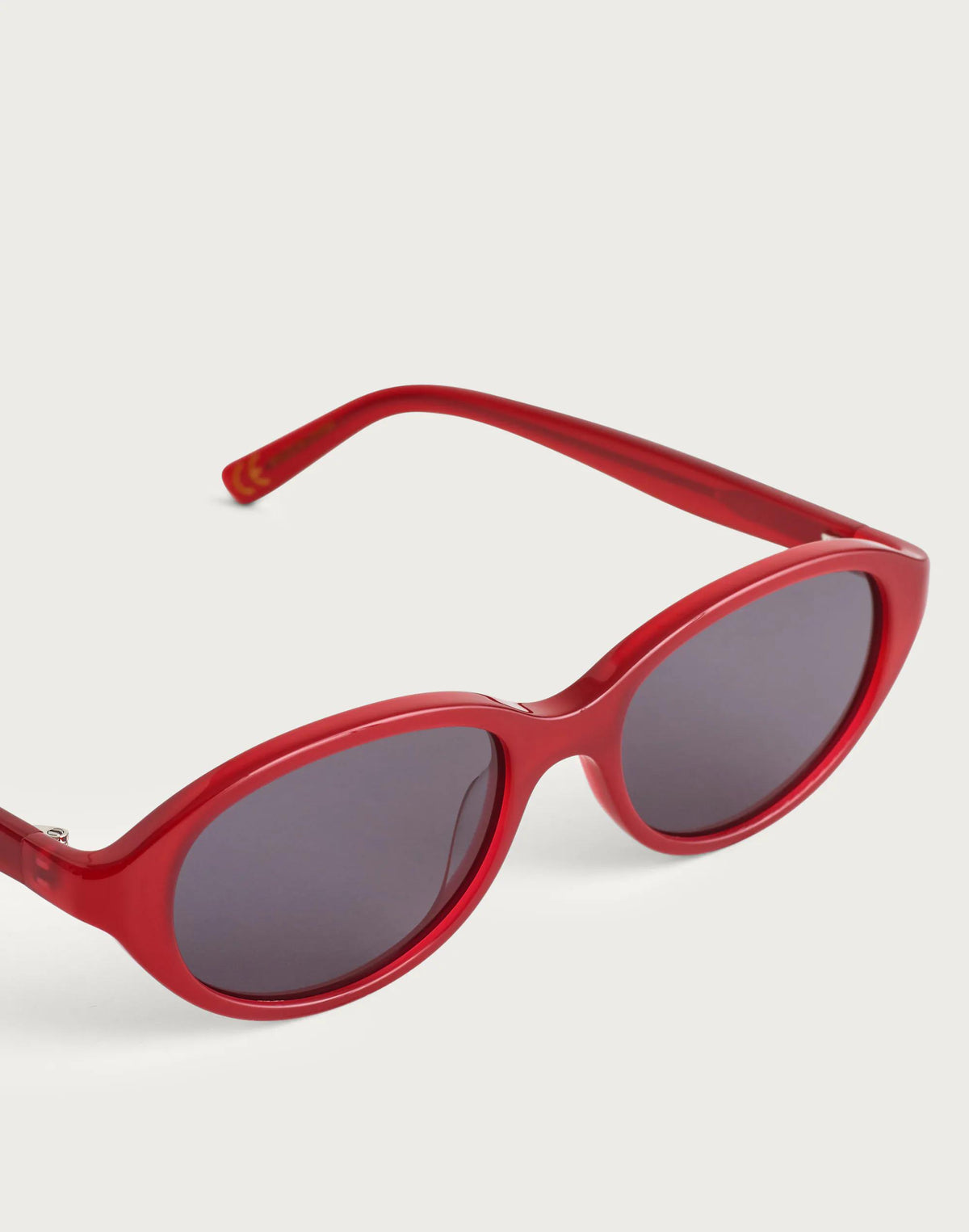 The Solina Oval Sunglasses Pomegranate Seed | Madewell