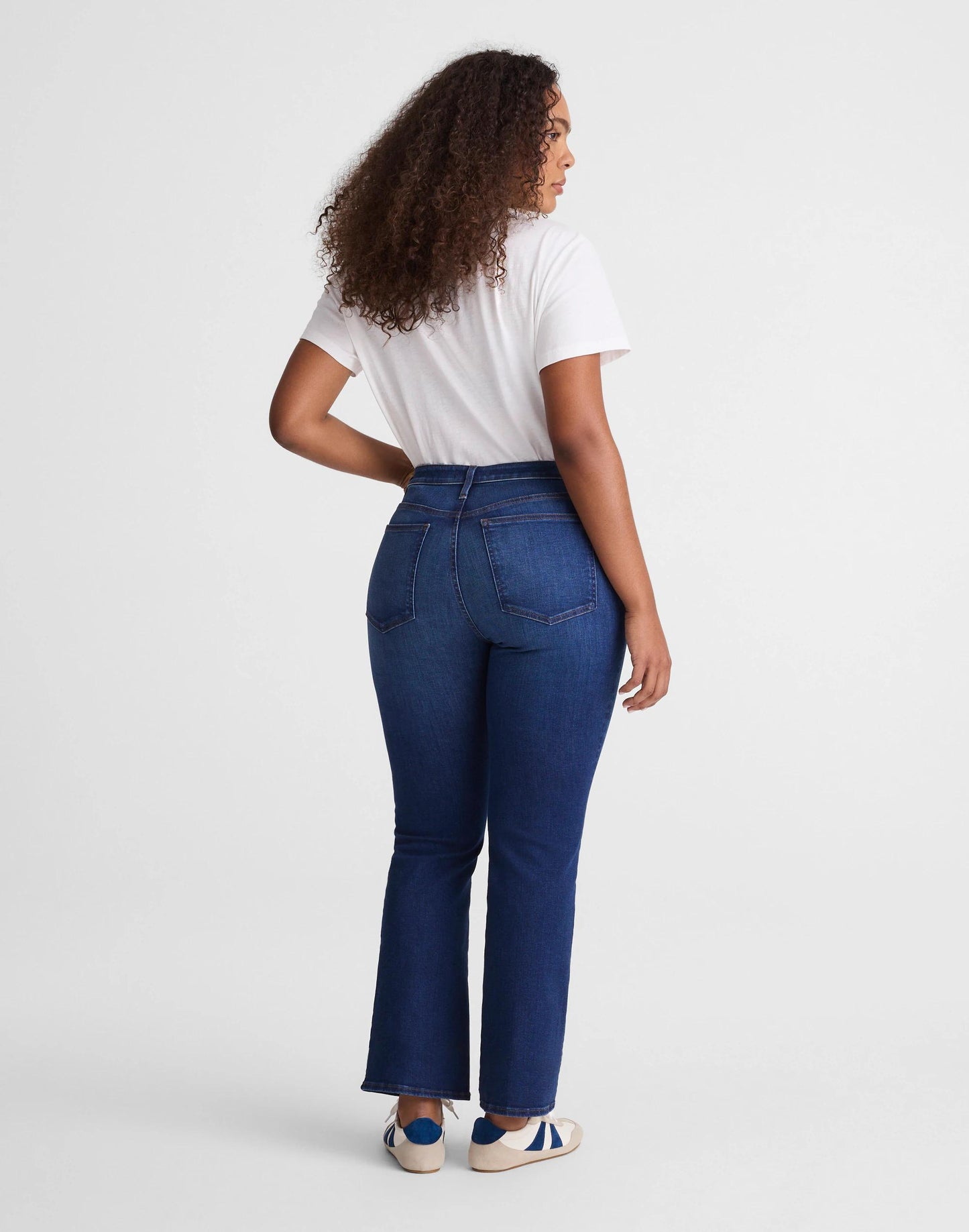 The Curvy Flare Crop Jean in Super Stretch Denim Osgoode Wash | Madewell