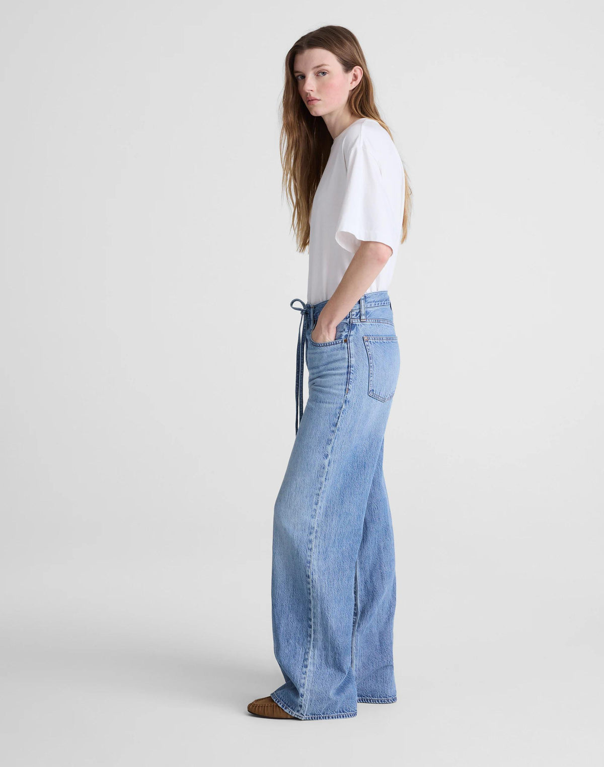 The Short Ultimate Wide-Leg Jean in Airy Denim Raebrook Wash | Madewell