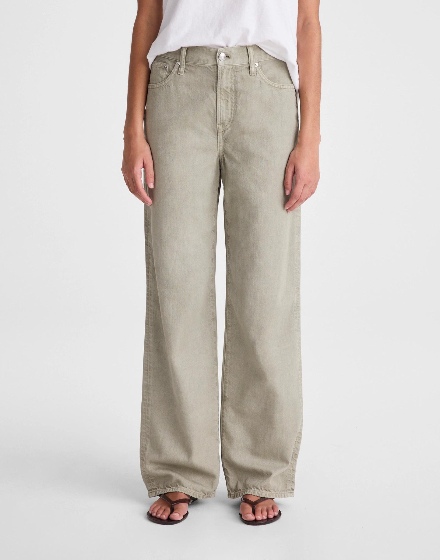 The Short Perfect Vintage Wide-Leg Jean in Airy Denim Chateau Olive | Madewell