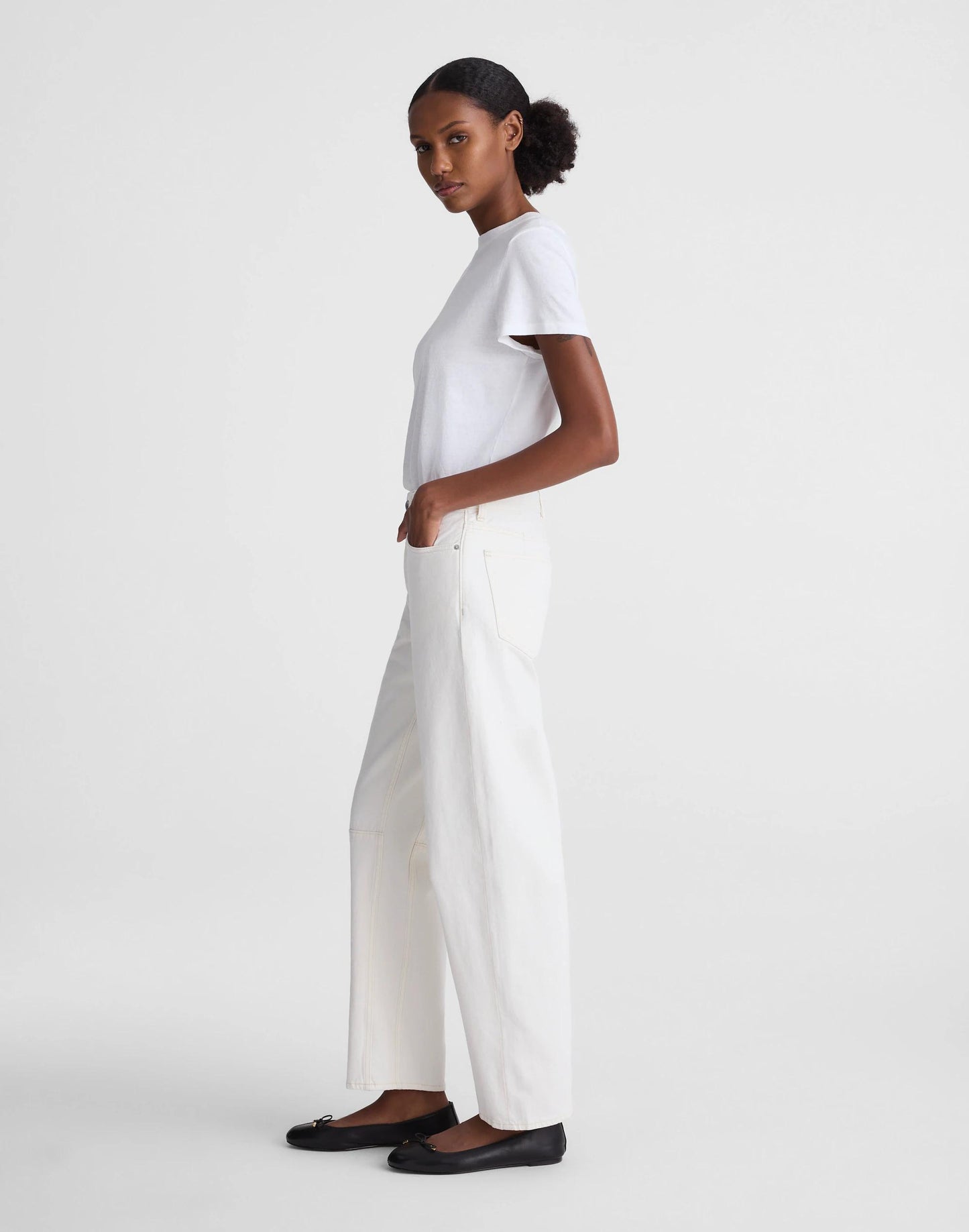 The Petite Darted Barrel-Leg Jean Vintage Canvas | Madewell