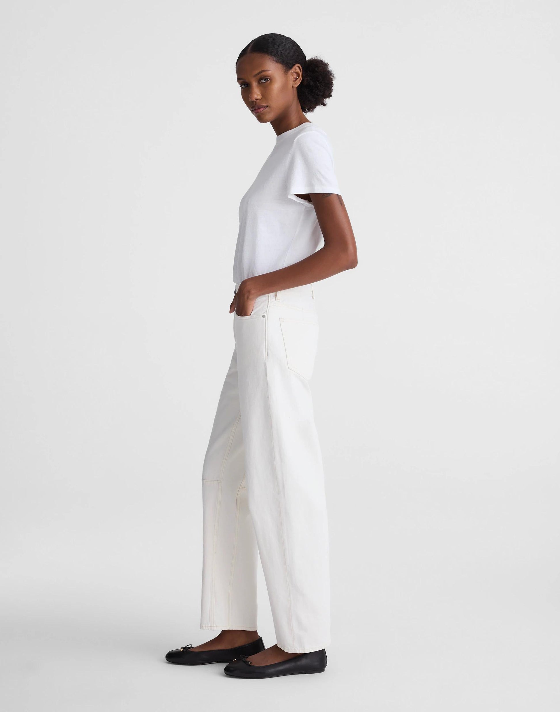 The Petite Darted Barrel-Leg Jean Vintage Canvas | Madewell