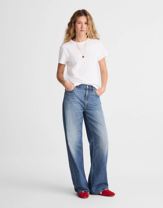 Petite Low-Slung Baggy Jeans in Airy Denim Pickett Wash | Madewell