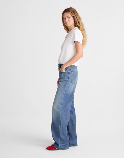 Petite Low-Slung Baggy Jeans in Airy Denim Pickett Wash | Madewell