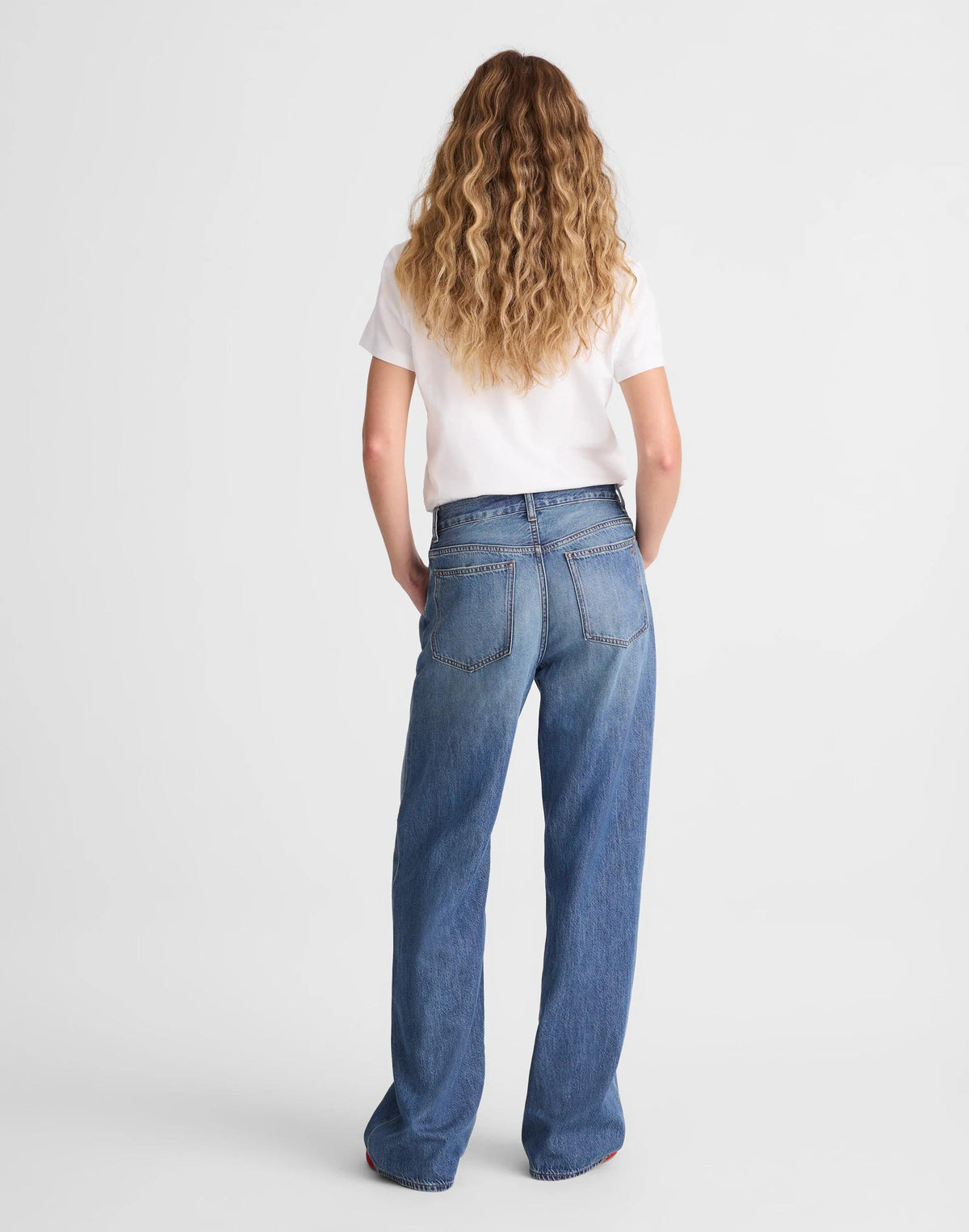 Petite Low-Slung Baggy Jeans in Airy Denim Pickett Wash | Madewell