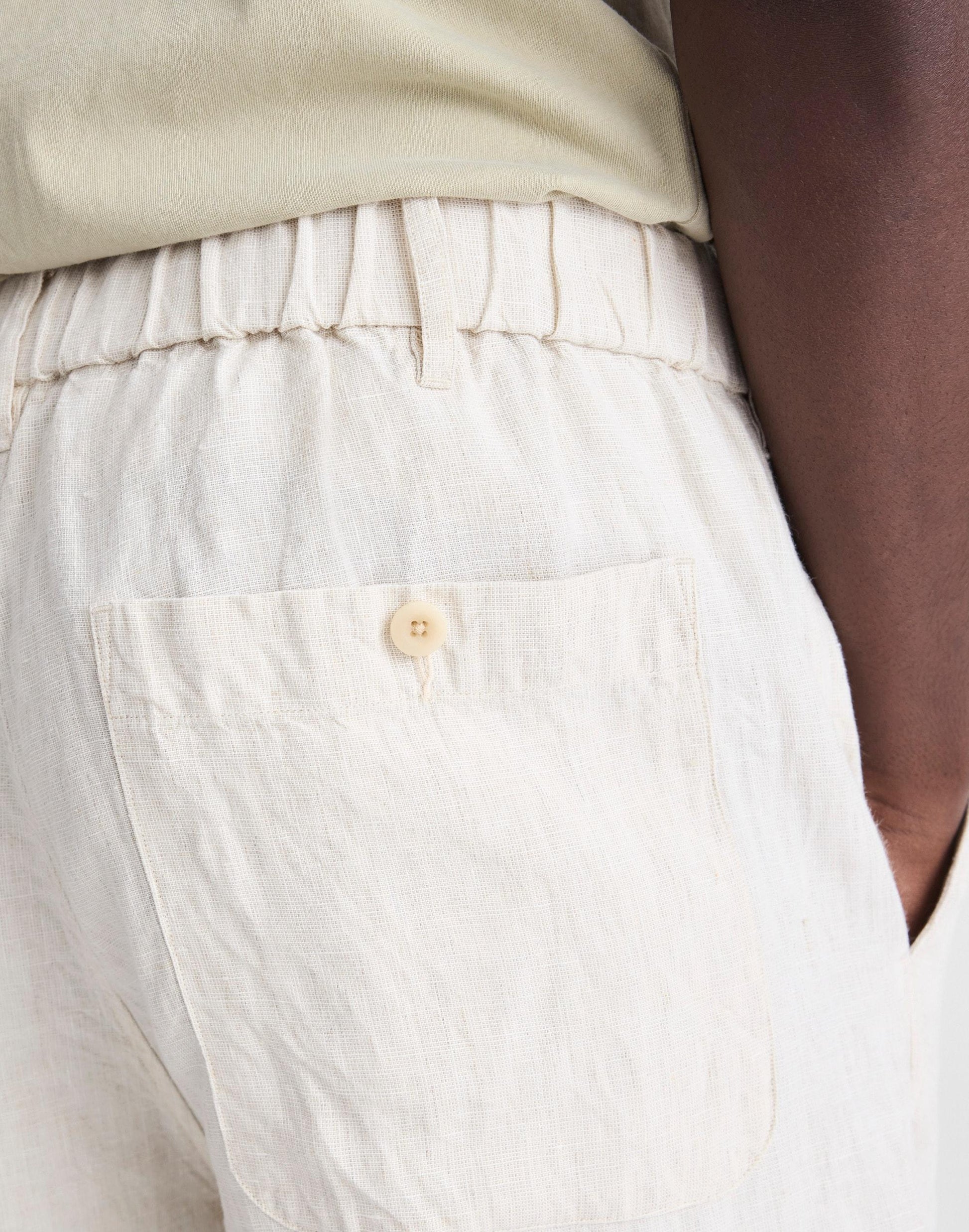 Pull-On Shorts in Linen Bleached | Madewell