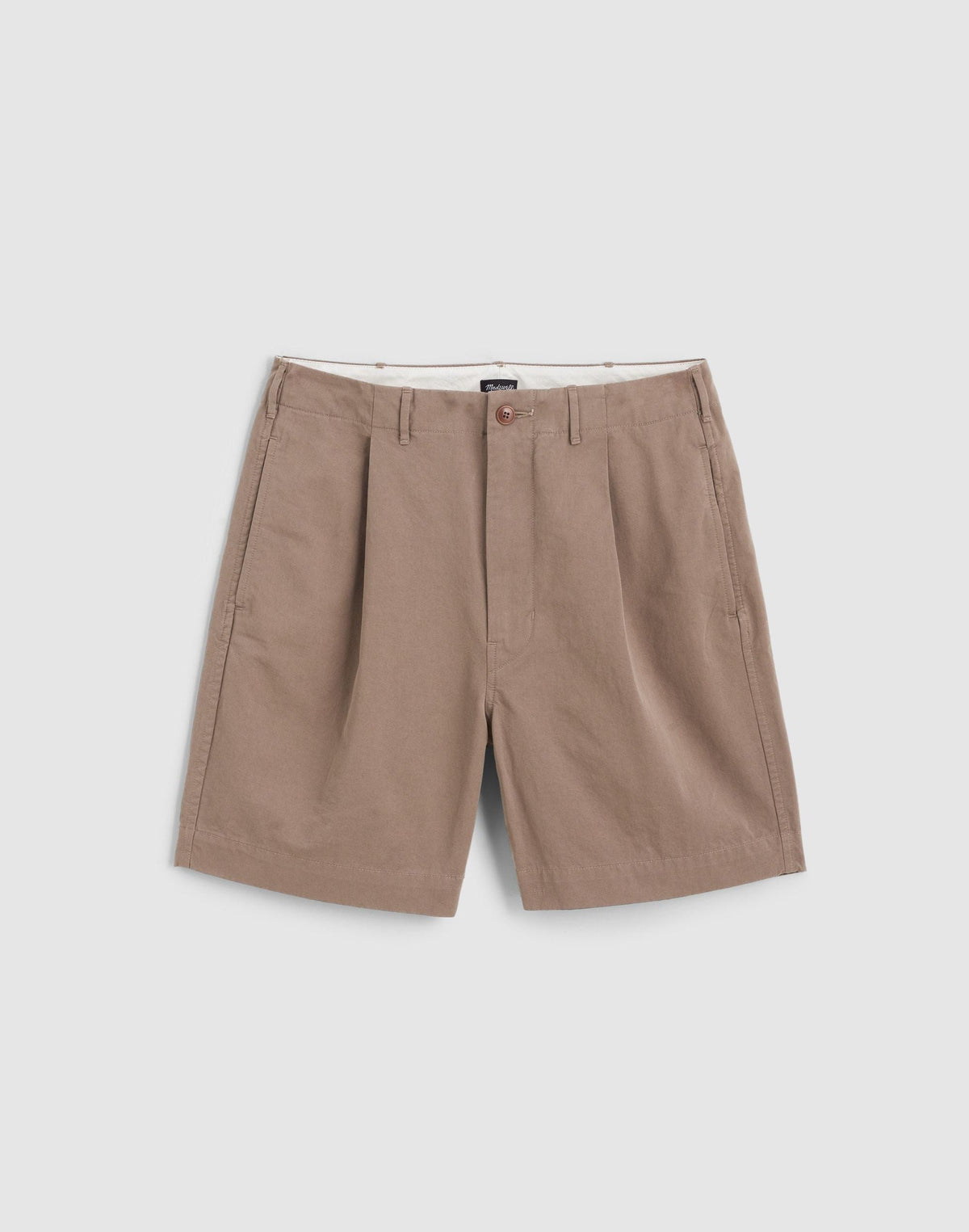 Pleated Chino Shorts in Uniform Twill Dark Driftwood | Madewell